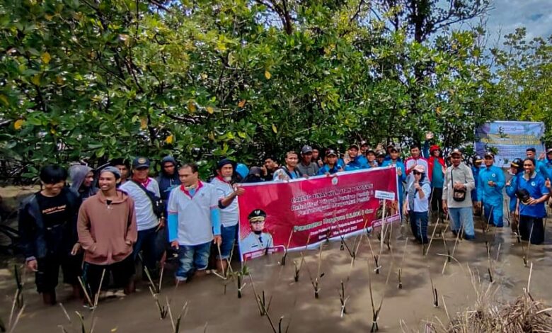 Target 154 Ribu Batang di Wilayah Bosowasi, DKP Sulsel Tanam Mangrove di Desa Polewali Bone