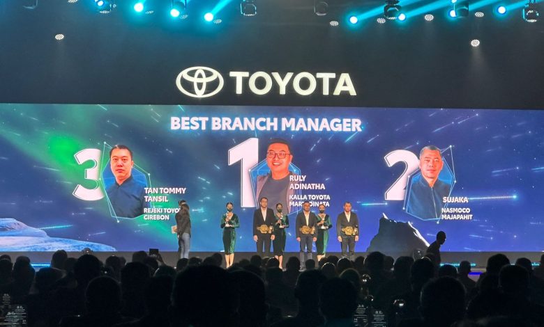 Toyota Dealer Convention 2023, Ruly Adinatha Raih Penghargaan Nasional The Best Branch Manager