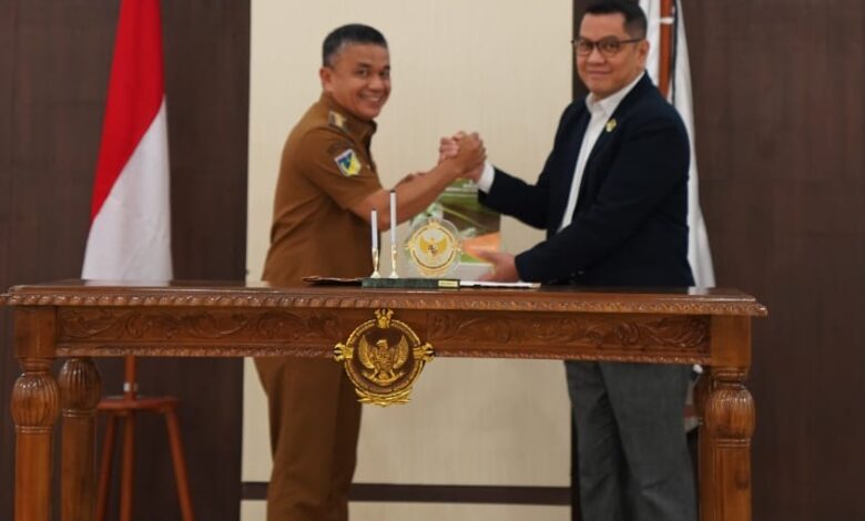 Serahkan Laporan Keuangan Pemkot Palu ke BPK, Wali Kota Hadi Harap Tata Kelola Keuangan Makin Baik