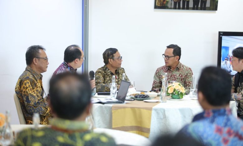 Menteri Koordinator Bidang Politik, Hukum, dan Keamanan (Menko Polhukam) RI, Mahfud MD jadi pemateri Good Governance dan Pembelajaran Upaya Anti Korupsi.