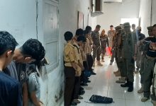 12 pelajar siswa-siswi ikut diamankan lantaran diduga melakukan kumpul kebo di indikost jalan Samballoge Baru, Kecamatan Tanete Riattang, Bone, Jumat 10 Maret 2023.