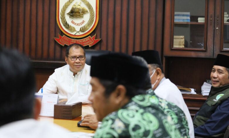 Wali Kota Makassar Moh Ramdhan Pomanto mengawali aktivitasnya di hari kedua Ramadan 1444 Hijriah dengan banyak kegiatan.