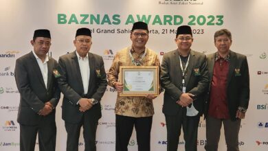 Wali Kota Makassar Moh Ramdhan Pomanto meraih Baznas Award 2023 kategori Wali Kota Pendukung Utama Program Baznas Sejahterakan Umat. Tahun lalu Moh Ramdhan Pomanto juga meraih penghargaan itu.