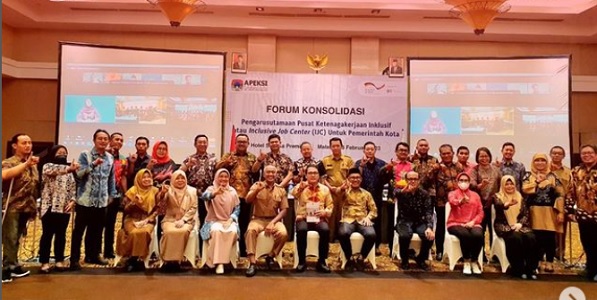 Plt Kadis Sosial Makassar Hadiri Forum Konsolidasi Pokja Kota Inklusif, Ini Yang Dibahas!