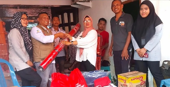 Dinsos Makassar Bantu Korban Kebakaran di Nuri