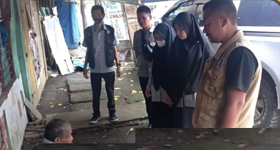 Lansia Telantar di Batua Raya Dibawa ke RPTC Dinsos Makassar