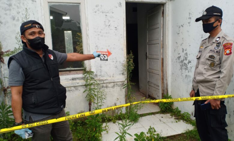 Mayat Bayi Terbungkus Kain Hitam Gegerkan Warga di Gowa