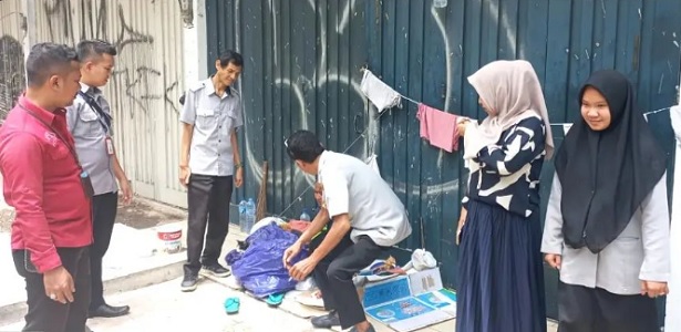 Tim ODGJ Dinas Sosial Makassar Amankan ODGJ di Haji Bau
