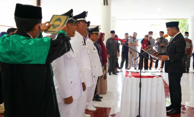 Bupati Andi Utta Mutasi 34 Pejabat Administrator dan 44 Pejabat Pengawas