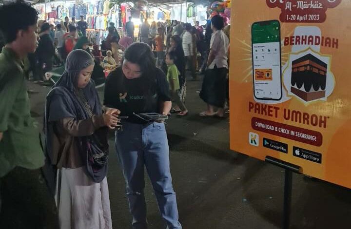 Cukup Unduh Aplikasi Kallafriends, Jamaah Masjid Al-Markaz Al-Islami Makassar Berkesempatan Umrah Gratis 