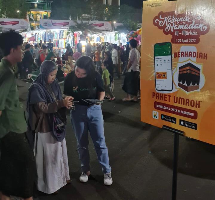 Cukup Unduh Aplikasi Kallafriends, Jamaah Masjid Al-Markaz Al-Islami Makassar Berkesempatan Umrah Gratis 