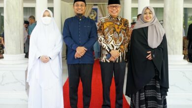 Halal Bihalal Gubernur Sulsel, Taufan Pawe Hadir Bersama Istri