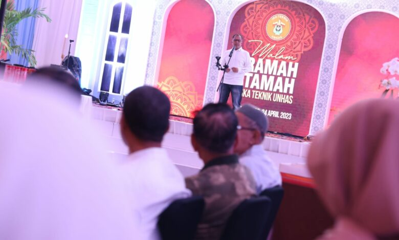 +2 Lebaran, Danny Pomanto Silaturahmi dengan Alumni Teknik Unhas