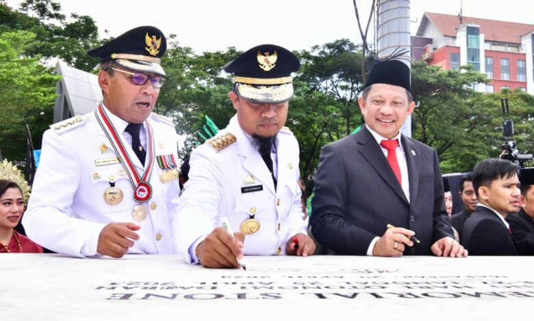 Hari Otonomi Daerah ke XXVII, Gubernur Andi Sudirman: Bangkitkan Inovasi, Tingkatkan Kualitas Pelayanan Masyarakat