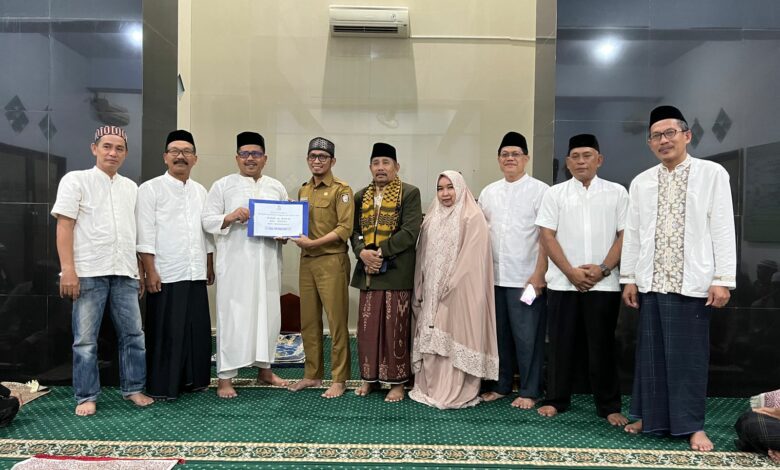 Masjid Al ikhlas Prima Griya Terima Dana Hibah Rp 50 juta Dari Pemkot Makassar