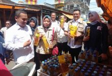 Satgas Pangan Mabes Polri Sidak di Pasar Terong Makassar, Temukan Harga Minyak Goreng Tidak Wajar