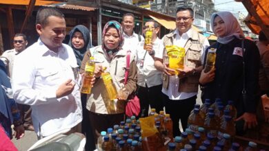 Satgas Pangan Mabes Polri Sidak di Pasar Terong Makassar, Temukan Harga Minyak Goreng Tidak Wajar