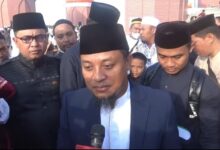 Gubernur Andi Sudirman Salat Ied di Masjid 99 Kubah, Harap Warga Tetap Tertib Saat Balik