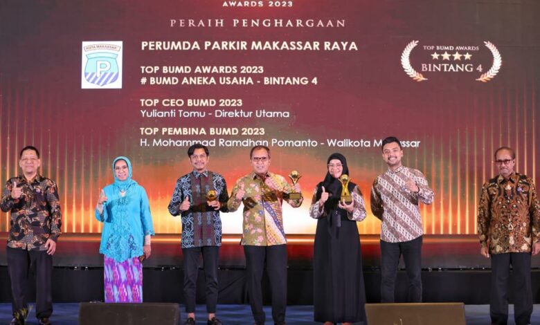 Wali Kota Makassar, Moh Ramdhan Pomanto mendapat pula penghargaan Top BUMD Awards 2023 kategori Top Pembina BUMD membanggakan di Indonesia.
