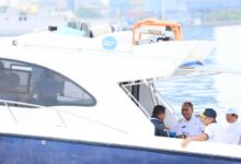Bersih-Bersih Pantai Jelang MNEK, Danny Pomanto Naik Speedboat Sisir Laut Losari