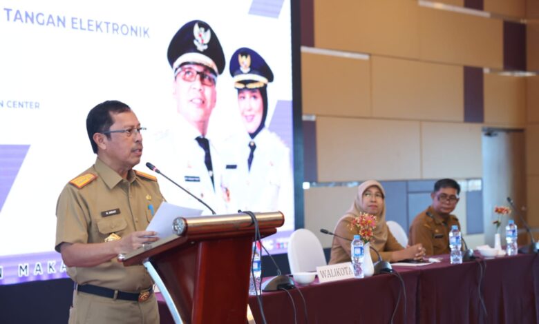 Buka Bimtek Penggunaan TTE, Sekda Kota Makassar Sebut Implementasi Makassar Smart City