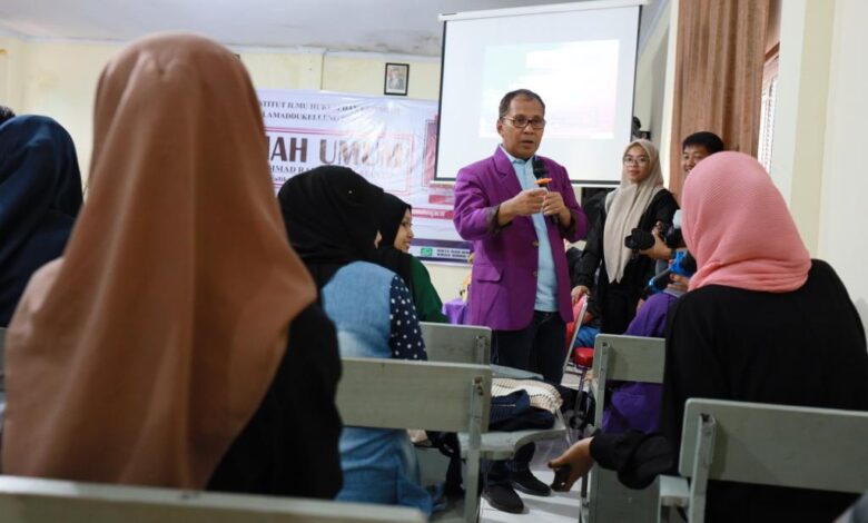 Danny Pomanto Bicara Kepemimpinan dengan Mahasiswa Institut Lamaddukelleng Wajo
