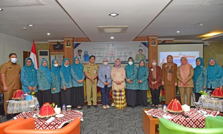 Disnakertrans - TP PKK Sulsel Gelar Pelatihan Peningkatan Produktifitas