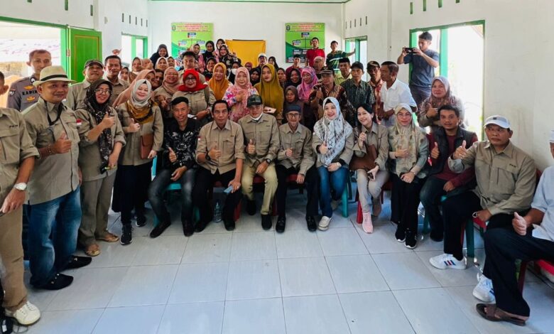 Dosen dan Mahasiswa S2 Prodi Magister Administrasi Negara PPs UIT Adakan PKM
