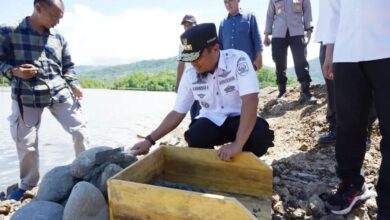 Gubernur Andi Sudirman Letakkan Batu Pertama Pembangunan Masjid Uwais Al-Qarni Palopo