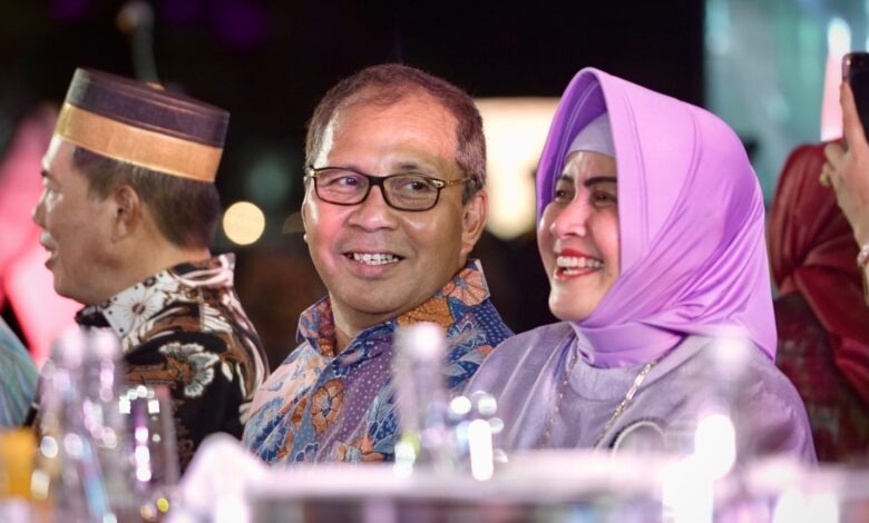 Indira Bersama Danny Pomanto Jamu Saudagar Bugis Makassar
