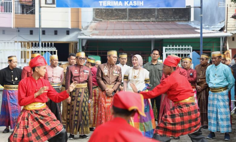 Hadiri Upacara Hardiknas, Wakil Wali Kota Makassar Harap Pendidikan Mencetak Generasi Cerdas
