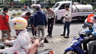 Jalan Dilubangi Korban Kecelakaan Lalu Lintas Berjatuhan, Warga Sesalkan Respons Pemerintah Lamban