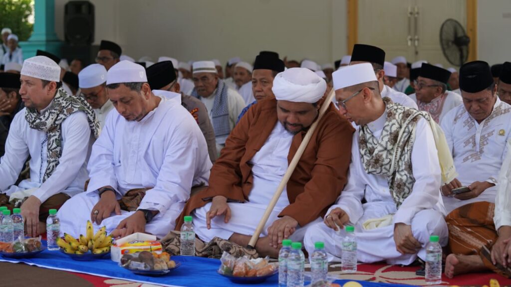 Wali Kota Palu Bersama 70 Ribu Abnaul Khairaat Hadiri Haul Guru Tua ke-55