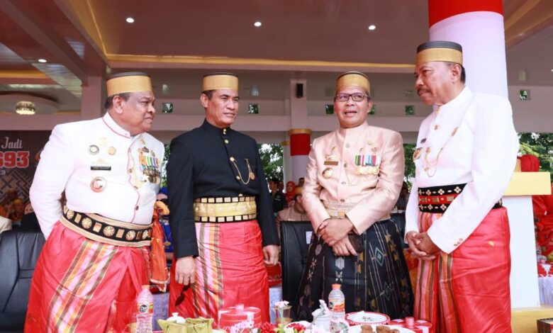 Momen Tiga Alumni Unhas Bertemu di Bone, Danny-Fahsar-Amran Foto Bareng