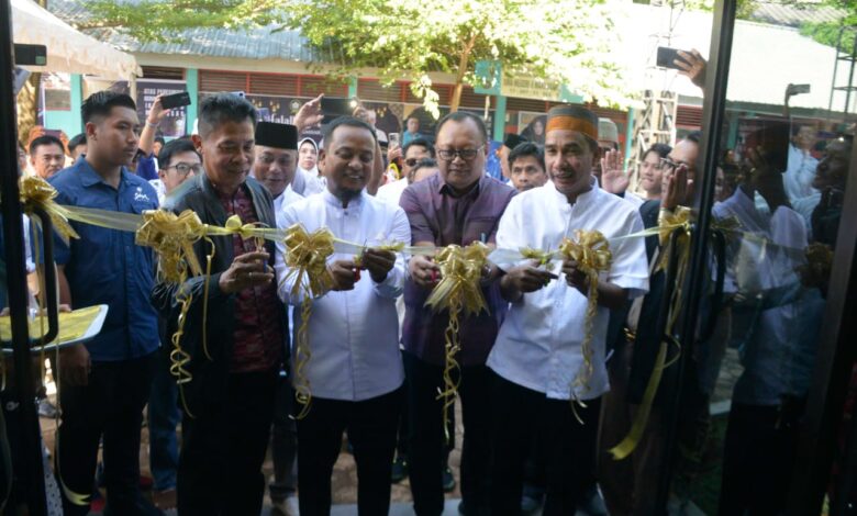 Rudianto Lallo Hadirkan Gubernur Sulsel Resmikan Sekretariat IKA SMAN 6 Makassar