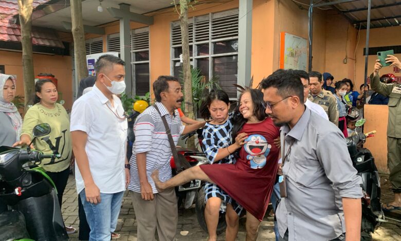 Perempuan ODGJ Dievakuasi Dinsos Makassar Usai Mengamuk dan Rusak Dagangan Warga