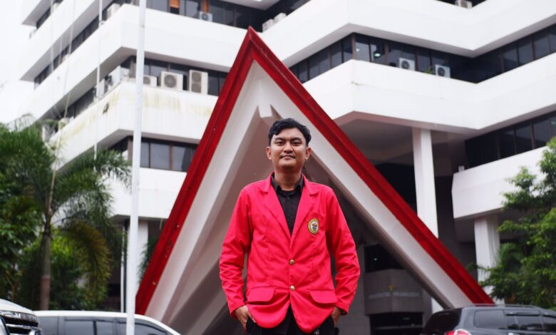 PERSPEKTIF: Hakekat Ilmu dan Kebenaran