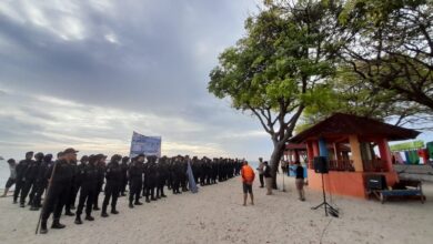 104 Mahasiswa Akper Mappa Oudang Tiba Di Pulau Lae - Lae