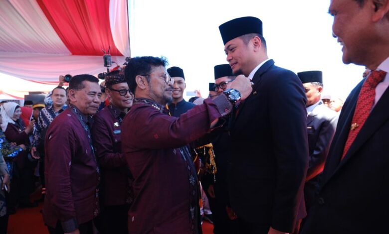 Bupati Gowa Persembahkan Tanda Kehormatan Satyalancana Wira Karya untuk Seluruh Petani