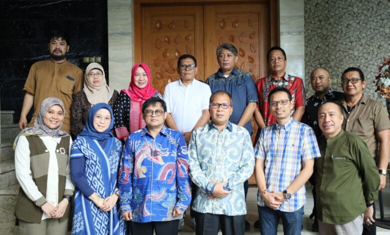 Danny Pomanto bersama Himpunan Pembina Bahasa Indonesia Komitmen Perkuatan Identitas Bangsa