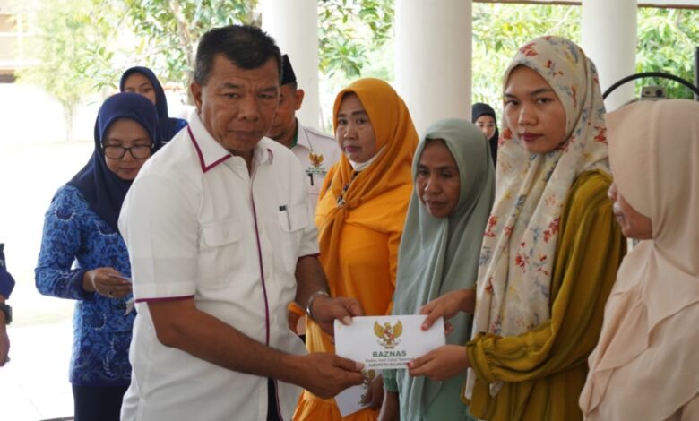 Korban Bencana Tanah Bergeser di Herlang Dapat Bantuan Rp50 Juta dari Baznas Bulukumba