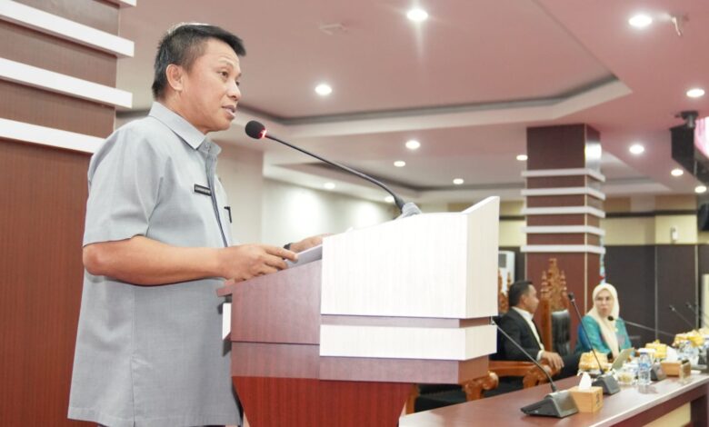 PJ Sekda Sulsel Sampaikan Pendapat Gubernur Terhadap Tiga Ranperda Inisiatif DPRD Sulsel