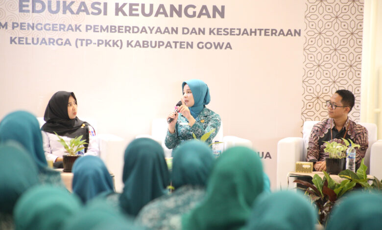 TP PKK Gowa Gandeng OJK Sulampua Berikan Literasi Pentingnya Pengelolaan Keuangan yang Baik