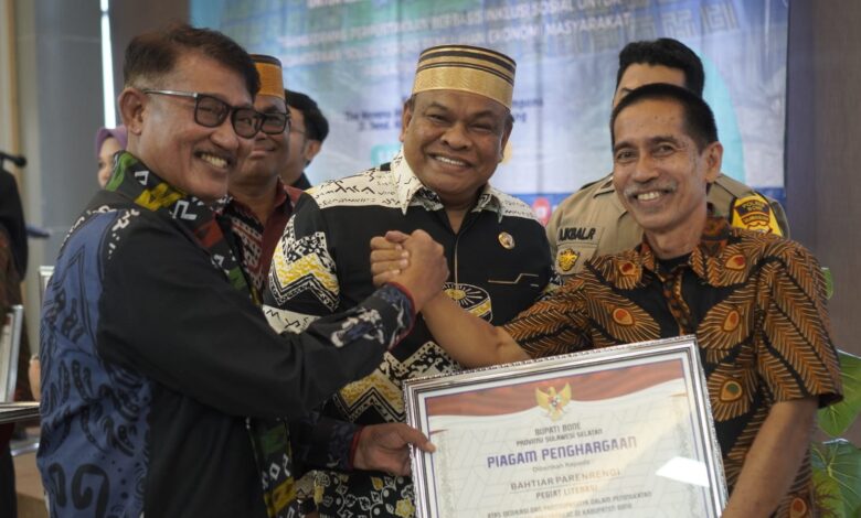 Tingkatkan Indeks Literasi Masyarakat Bupati Bone Dorong Perpusnas Bantu Perpus Desa