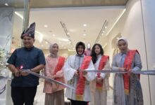 Dukung UMKM Bisnis Fashion, Indira Yusuf Ismail Resmikan Butik Muslimah KAMI di TSM