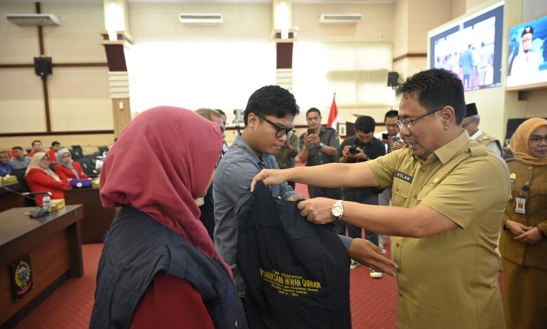 Andi Aslam Patonangi Lepas Petugas Kesehatan Hewan Qurban