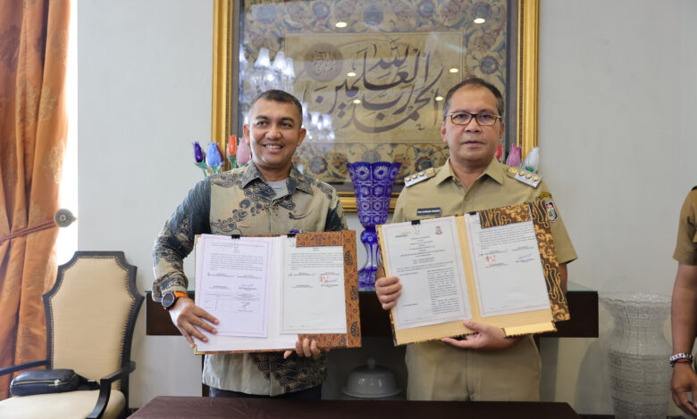 Danny Pomanto Tandatangani MoU Layanan Publik Perbankan dengan Bank Mandiri