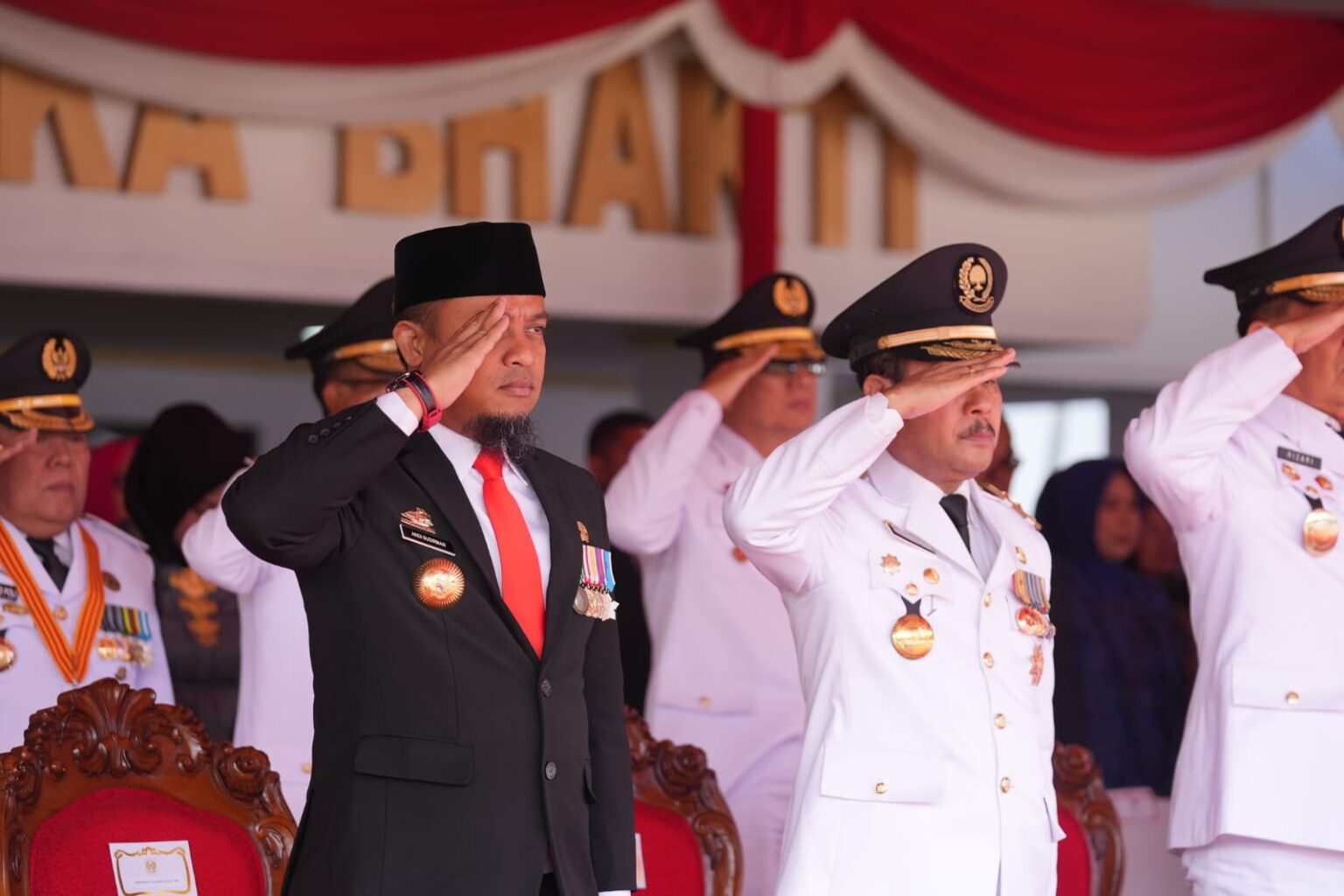 Gubernur Andi Sudirman Hadiri Pelantikan Pamong Praja Muda