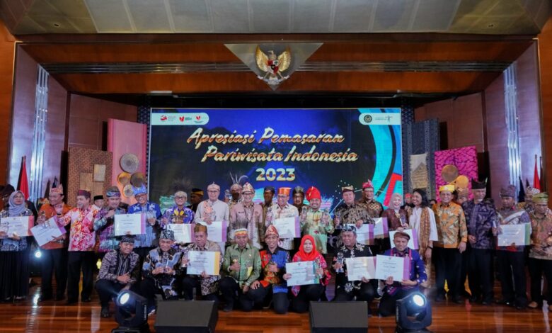 Dinas Pariwisata Makassar Raih Penghargaan Lomba Video Kreatif Bangga Berwisata di Indonesia