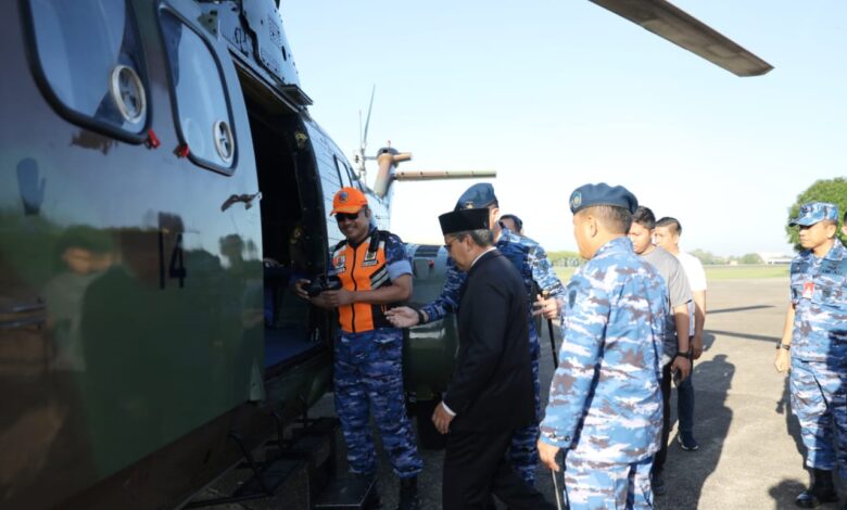 Peringati Hari Bakti TNI AU ke-76, Danny Pomanto Terbang Naik Helikopter ke Jeneponto